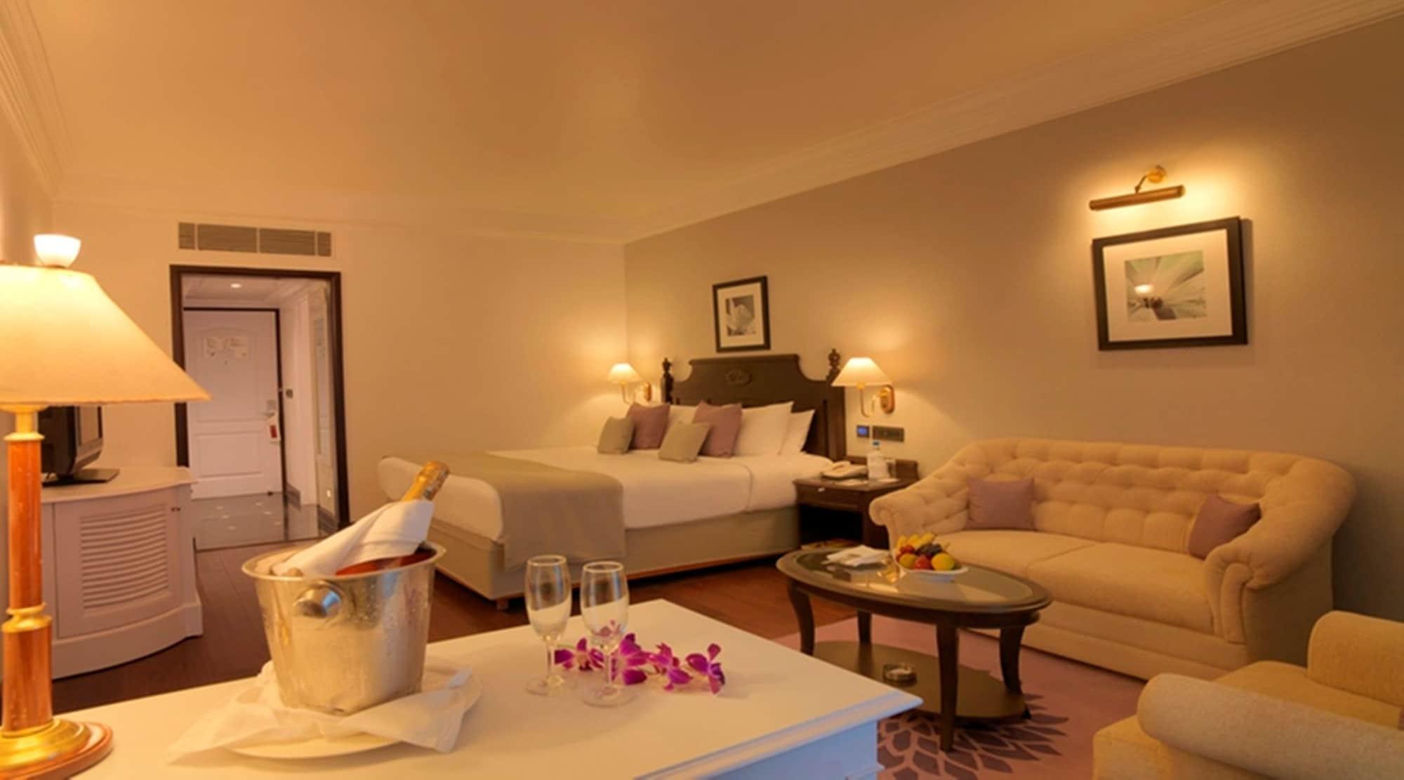 Hotel Royal Orchid Bangalore Eksteriør bilde