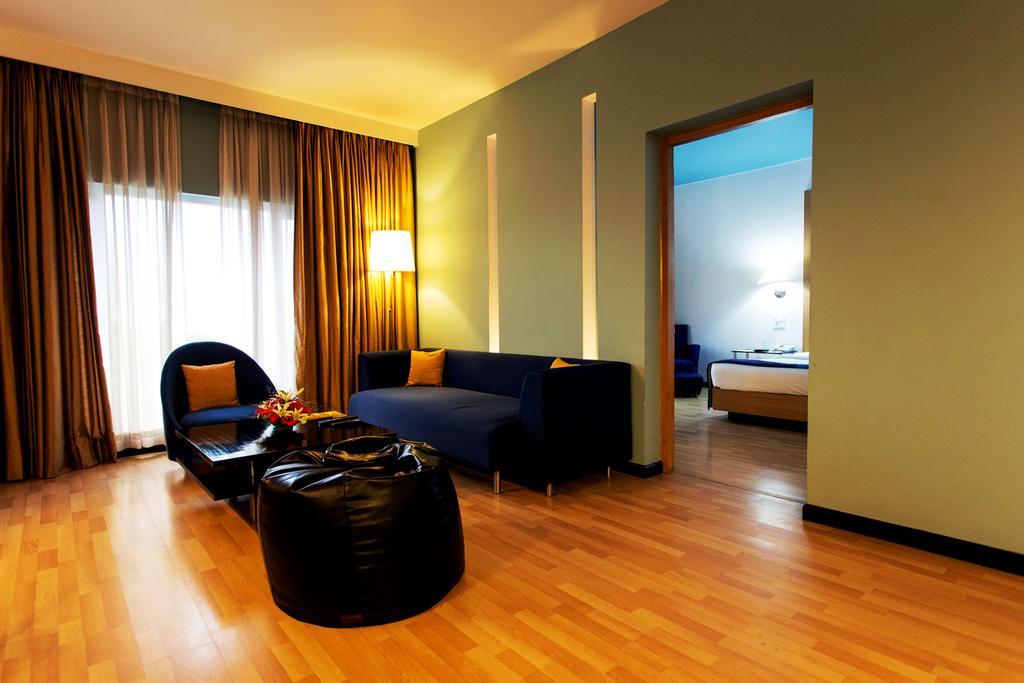 Hotel Royal Orchid Bangalore Eksteriør bilde