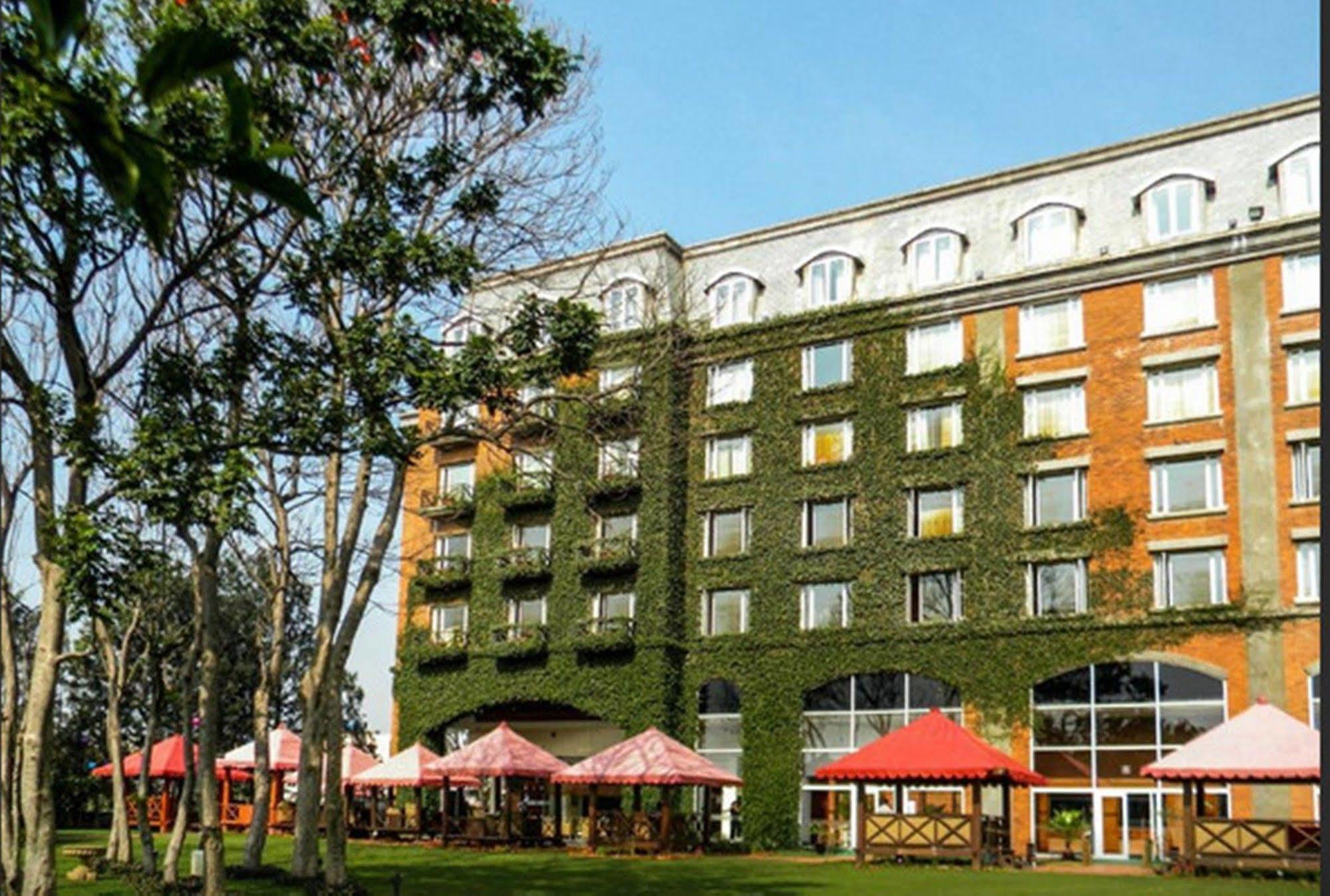 Hotel Royal Orchid Bangalore Eksteriør bilde